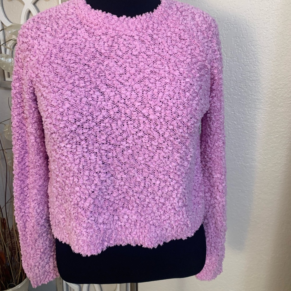 Love on a hanger sweater crop Style